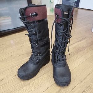 3M Thinsulate waterproof winter boots size 8, used in excellent condition
